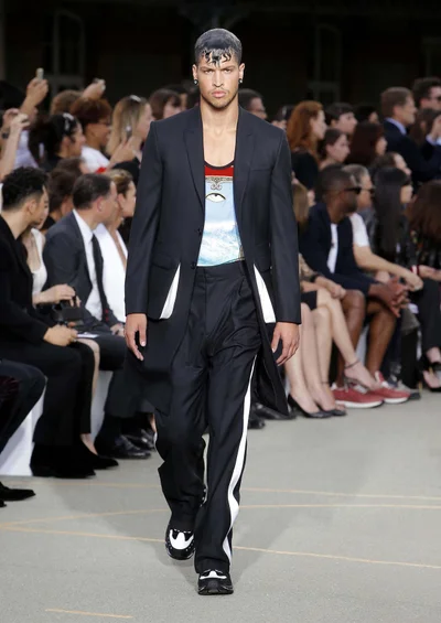 Look 14